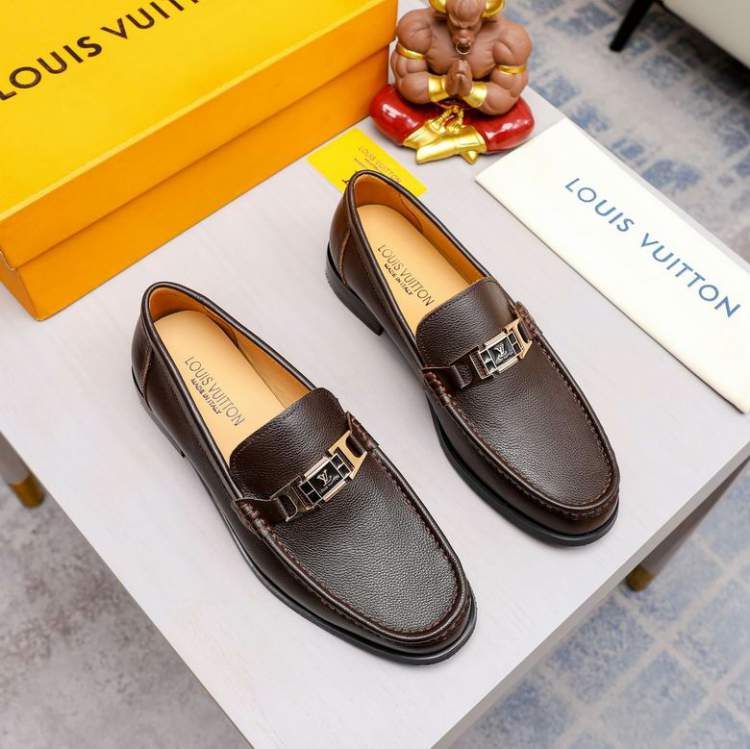 Picture of Louis Vuitton Shoes _SKULVsz38-44069713843